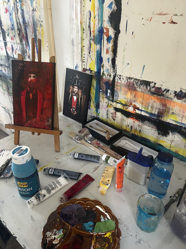 Eins meiner kreativen Hobbys ist das Malen. Um Perfektion geht es mir dabei überhaupt nicht, sondern darum Spaß zu haben, Dinge auszuprobieren - und dem Alltagsstress zu vergessen.